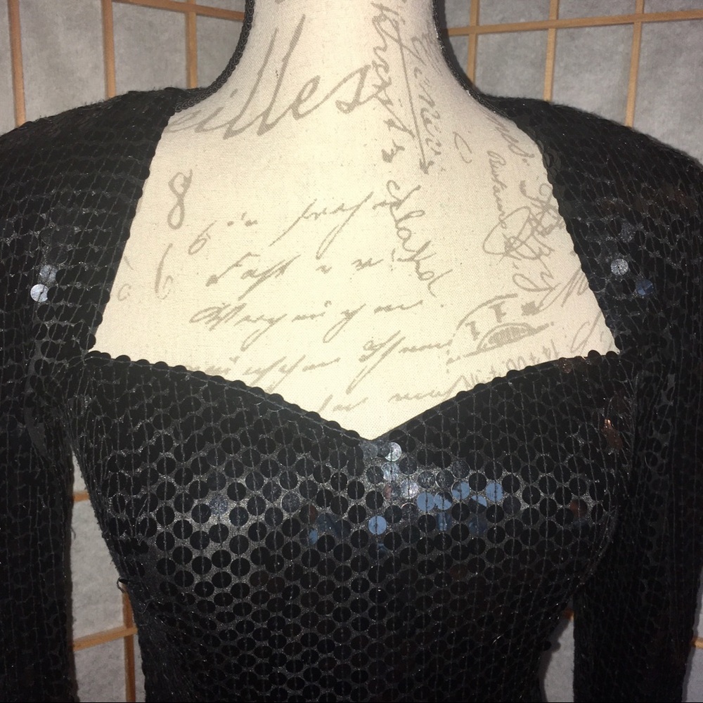 *SOLD* Vintage 80s Long Sleeve Sequin Little Black Dress - Picture 4 of 11
